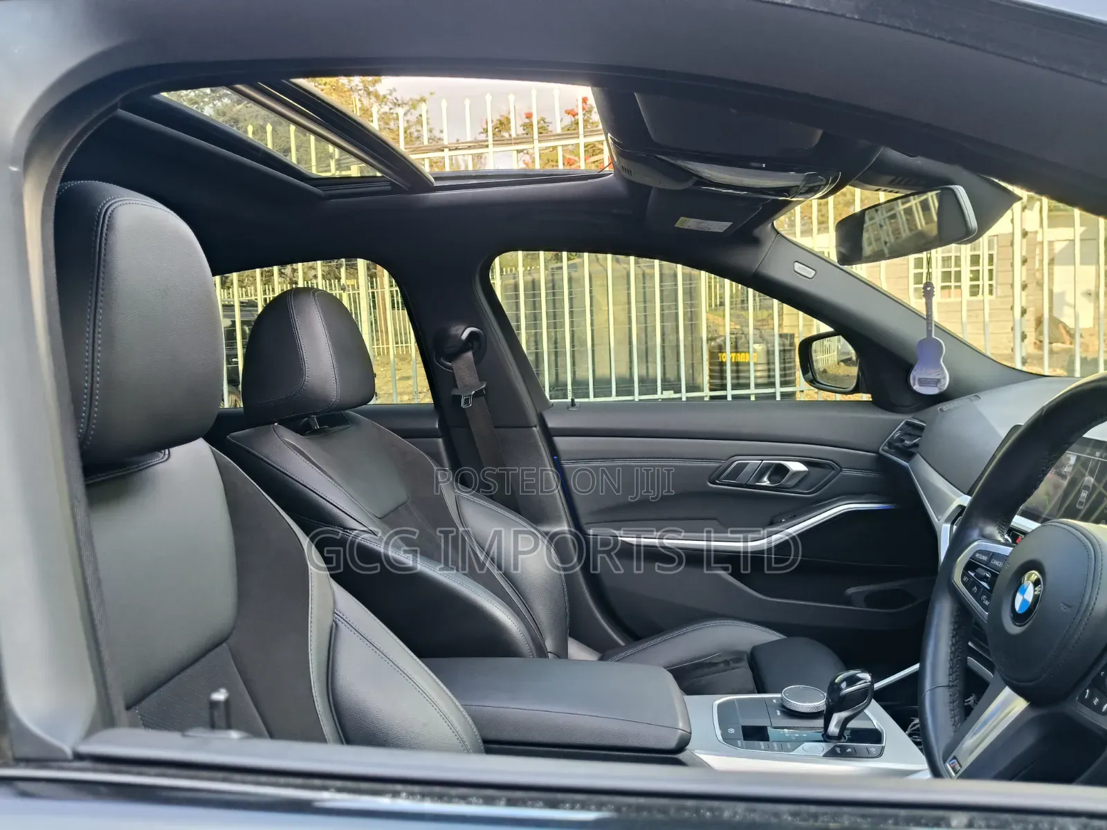 BMW 320i 2019 Blue