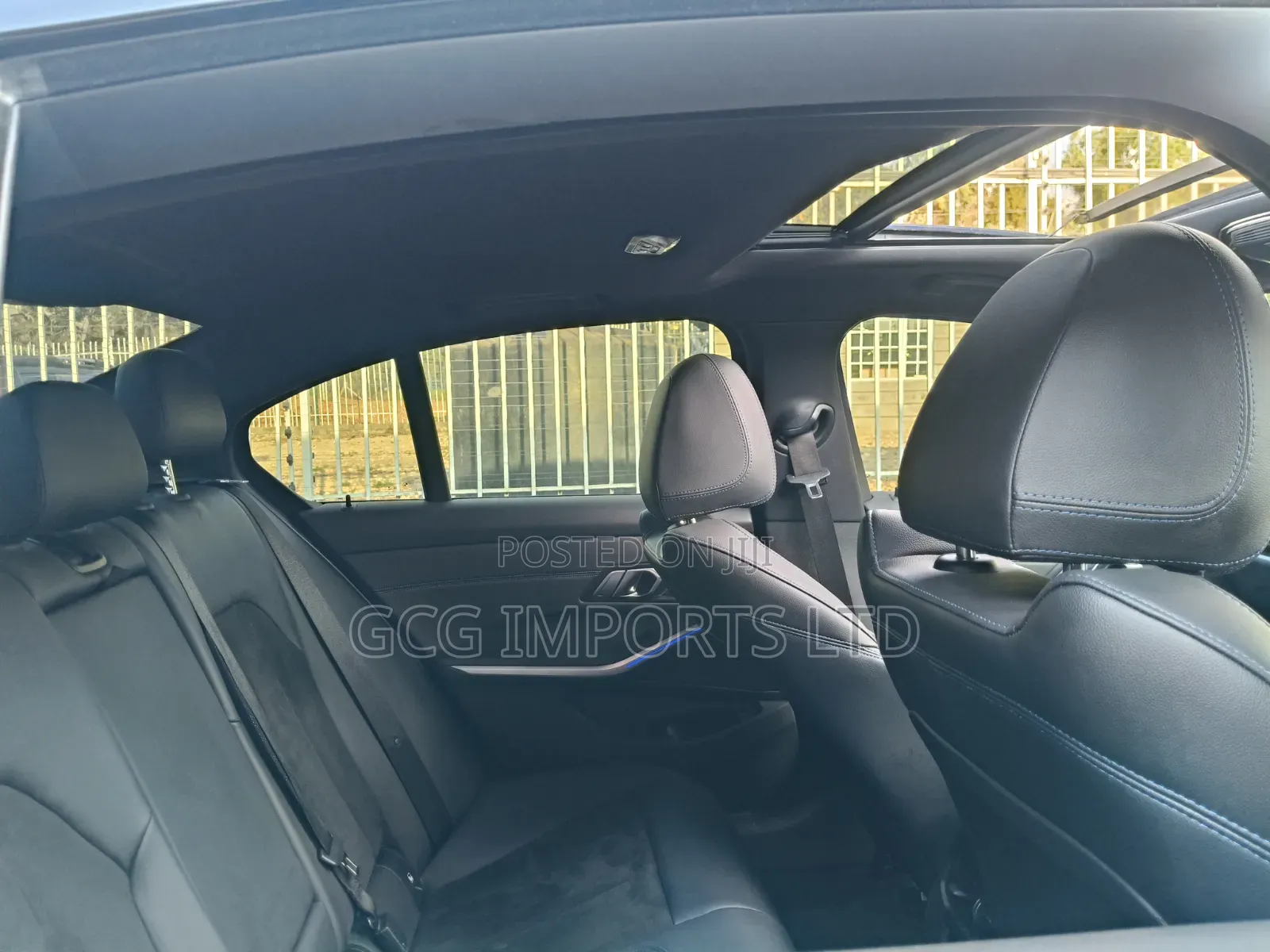 BMW 320i 2019 Blue