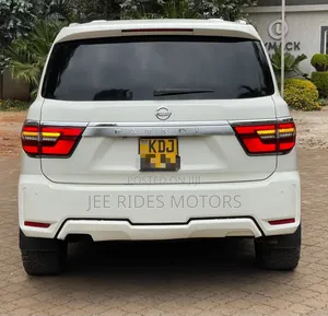Nissan Patrol 2013 Pearl