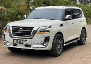 Nissan Patrol 2013 Pearl