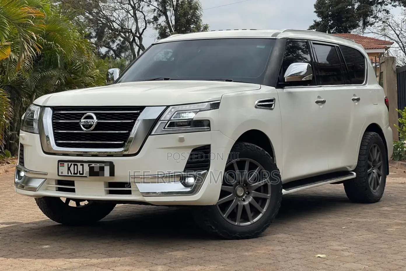 Nissan Patrol 2013 Pearl