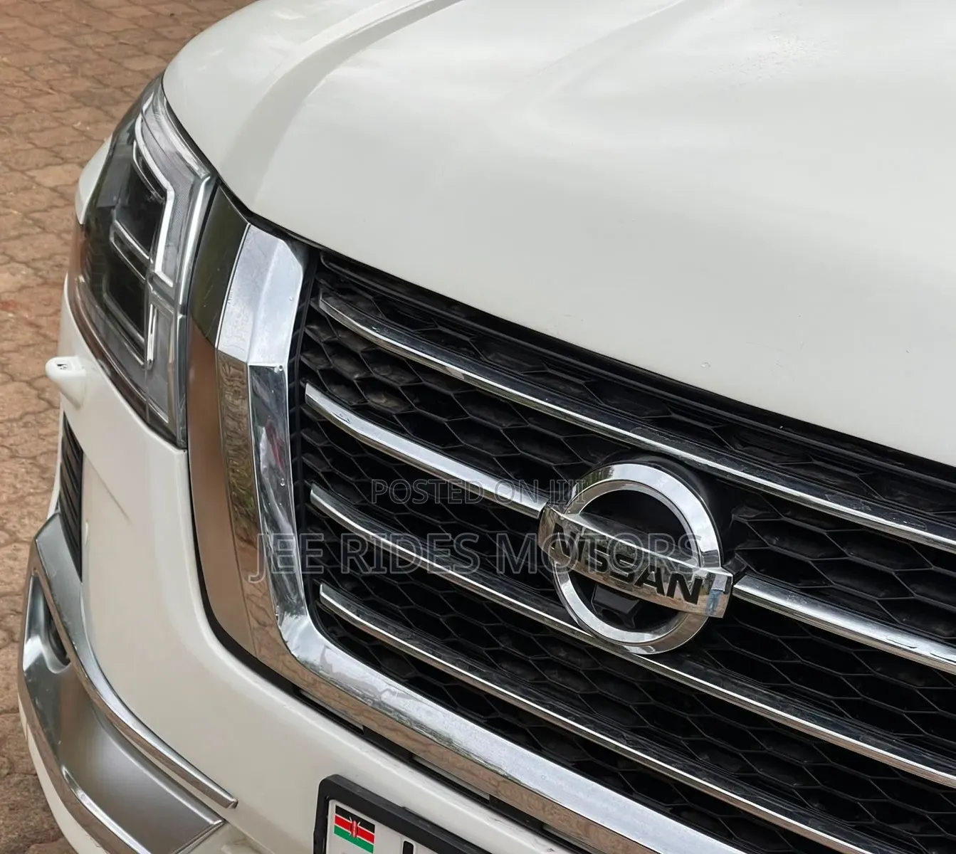 Nissan Patrol 2013 Pearl