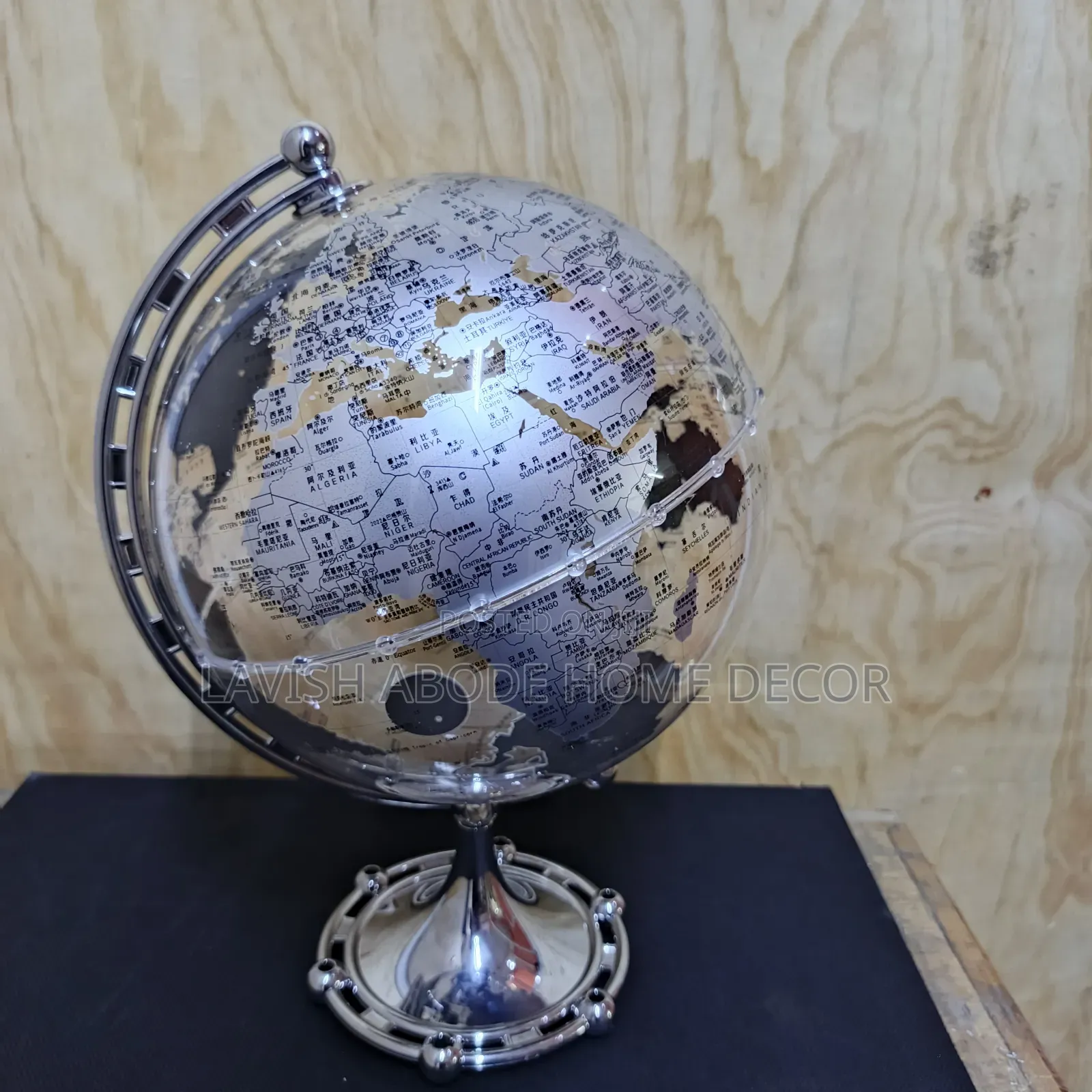 Acclyric Globe Decor