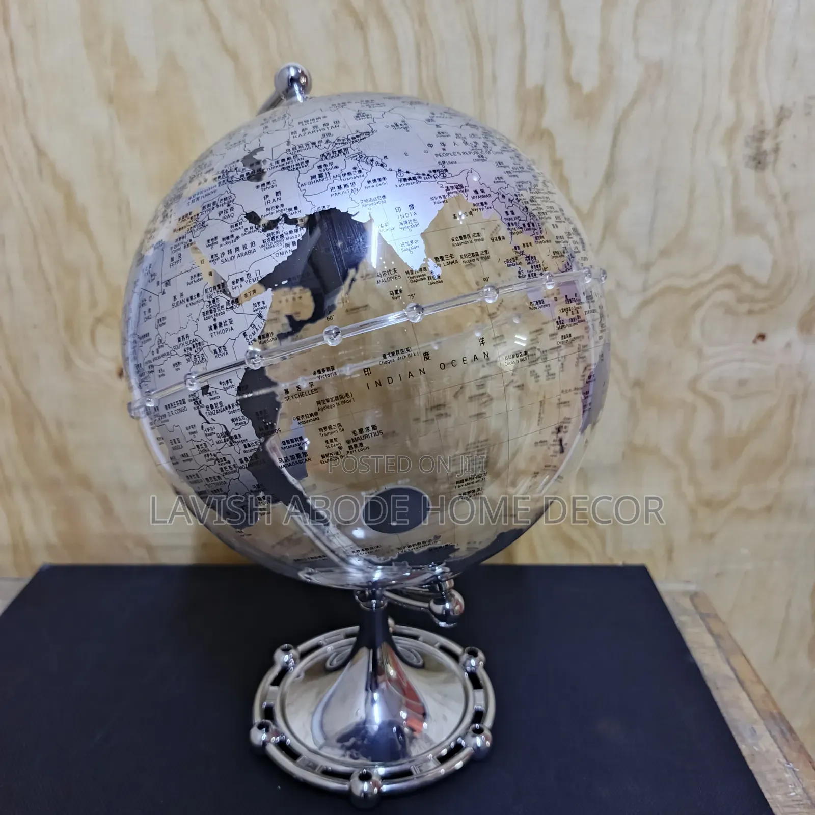 Acclyric Globe Decor