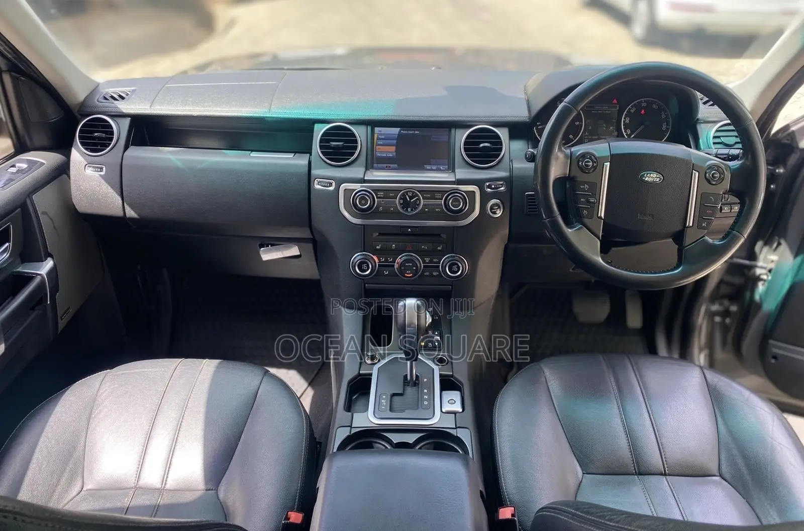 Land Rover Discovery 2011 Silver