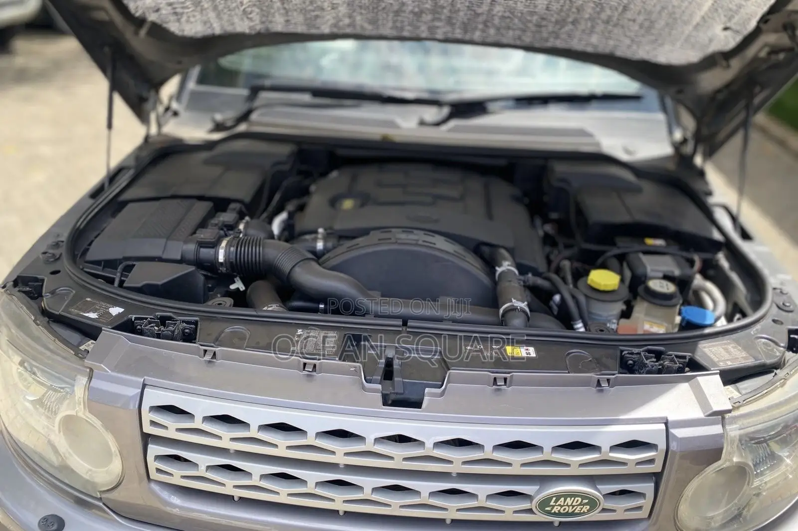Land Rover Discovery 2011 Silver