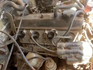 Toyota Hilux 2200 4x4 1986 White
