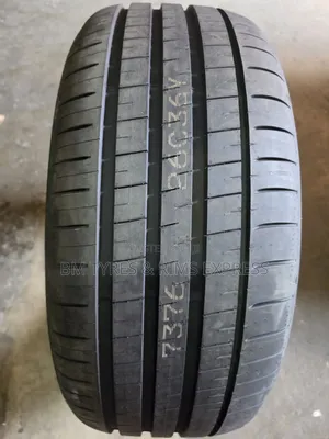 275 /50 R20 Dunlop Tires (Japan) Sport Maxx.