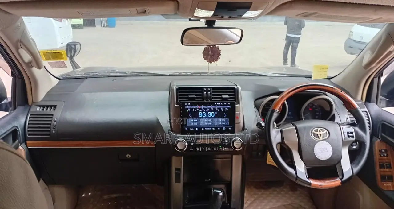 Toyota Land Cruiser Prado 2010 Black