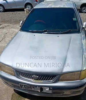 Nissan Sunny 2005 Gray