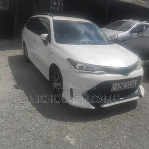 Toyota Corolla Fielder 2017 White