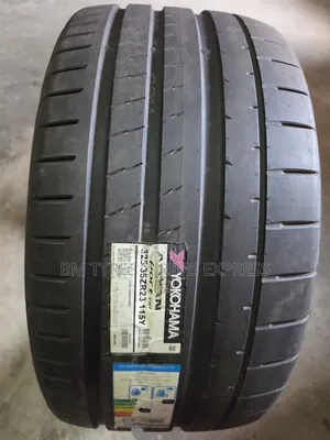 325 /35 R23 YOKOHAMA TIRES (Japan)