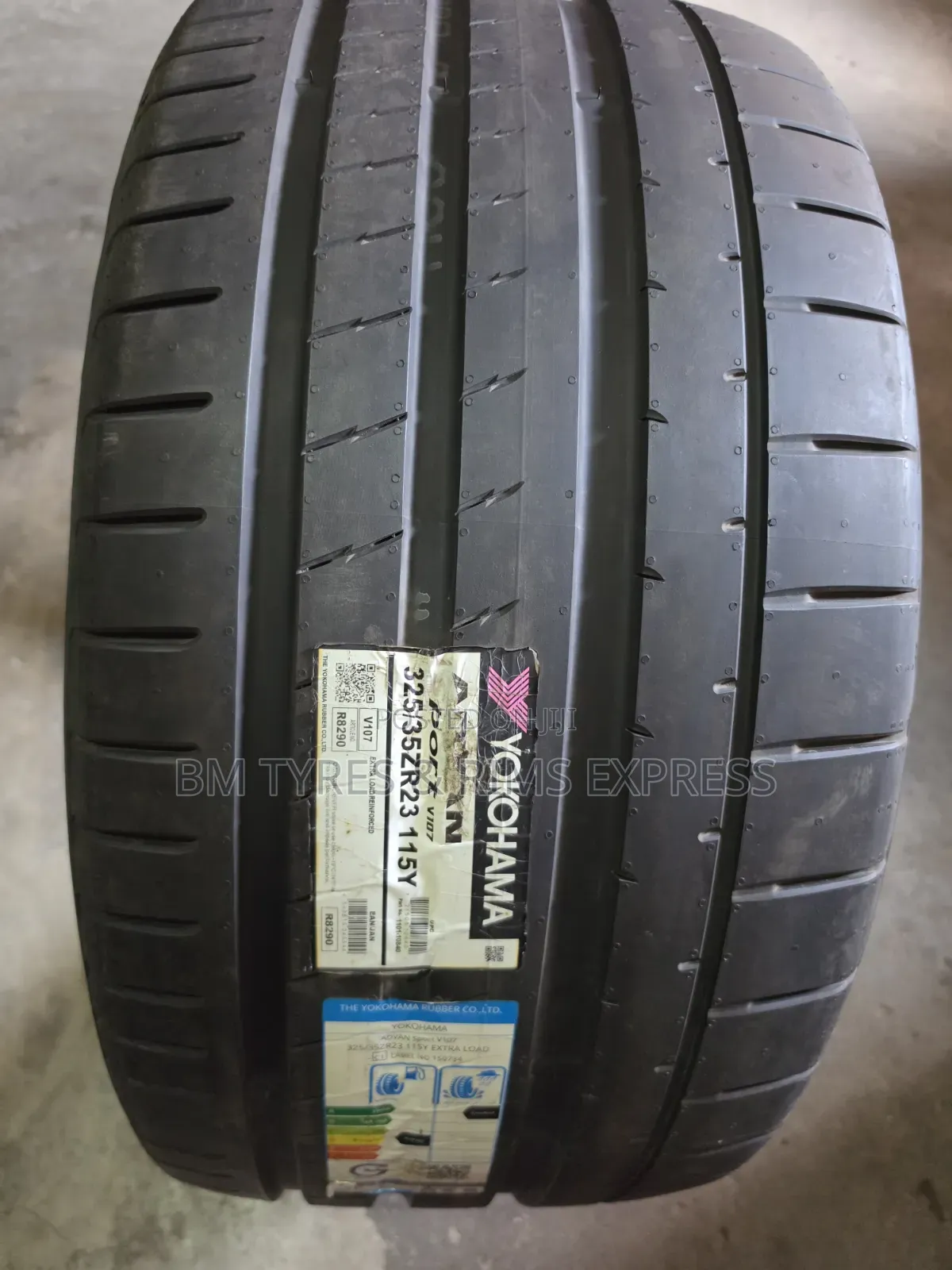 325 /35 R23 YOKOHAMA TIRES (Japan)
