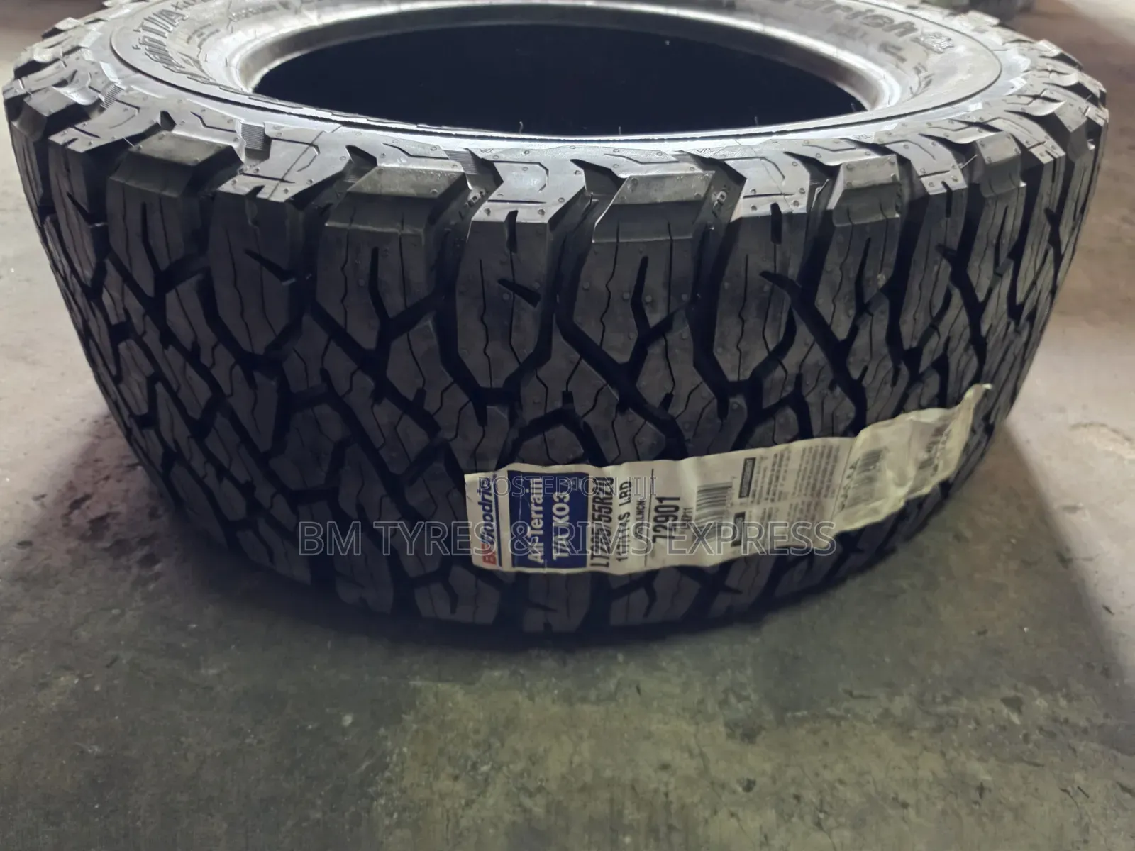 285 /55 R20 Bf Goodrich Tires ()