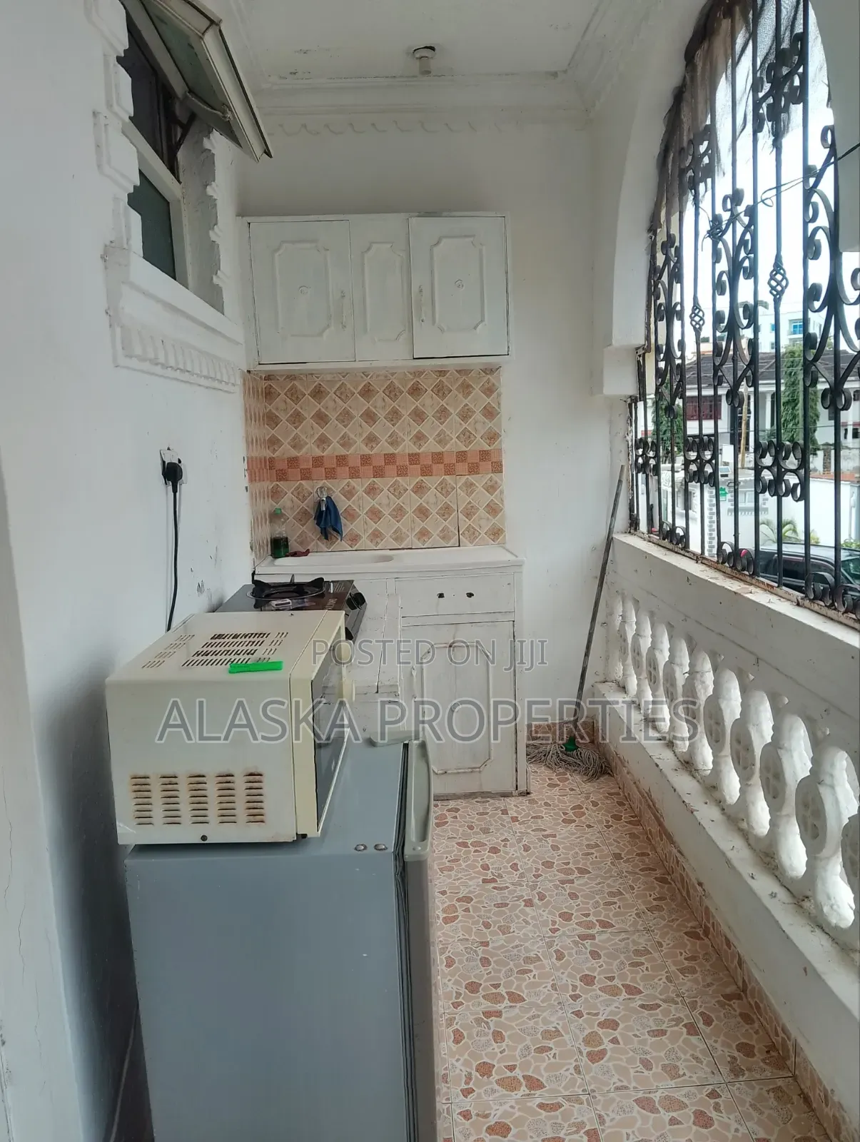 Furnished Studio Apartment to Let in Nyali Links Road
