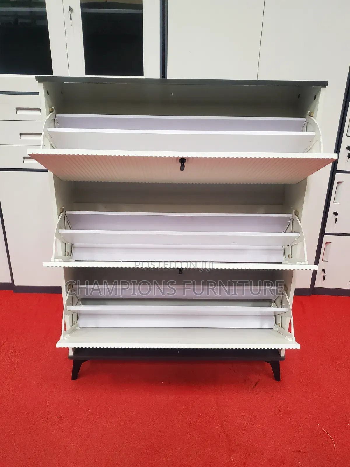 Nova Fluted White Shoerack