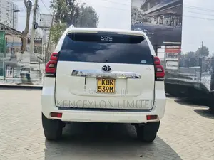 Toyota Land Cruiser Prado 2.7 2018 White