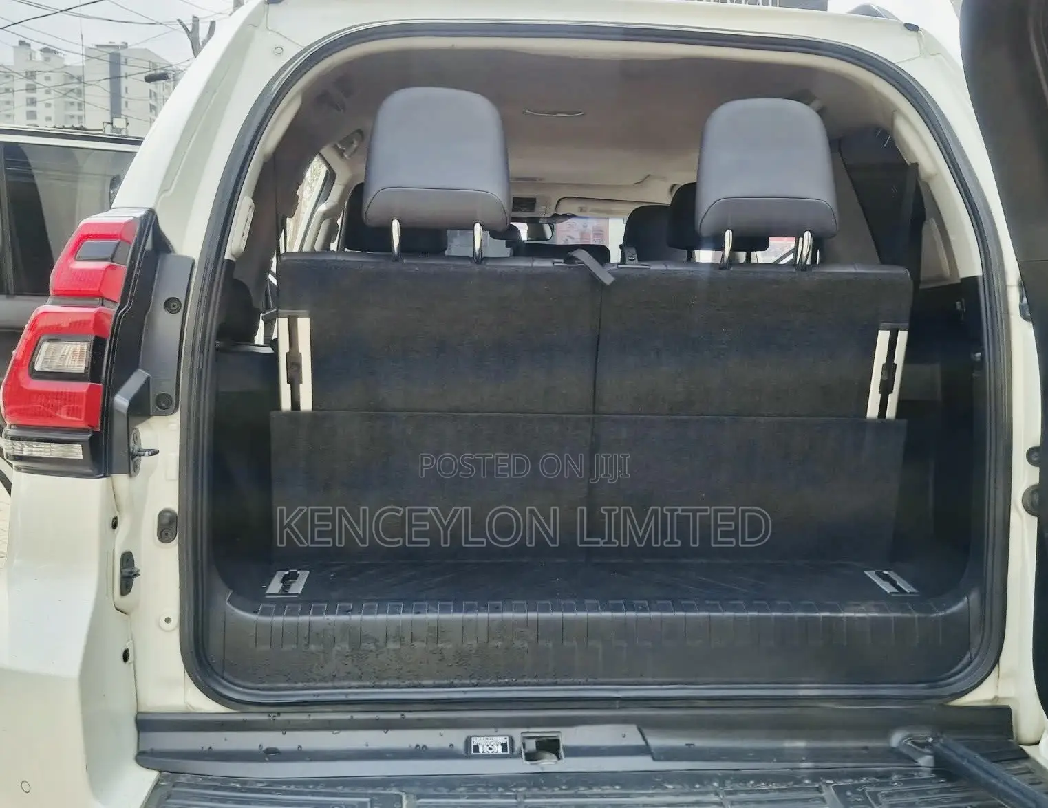 Toyota Land Cruiser Prado 2.7 2018 White