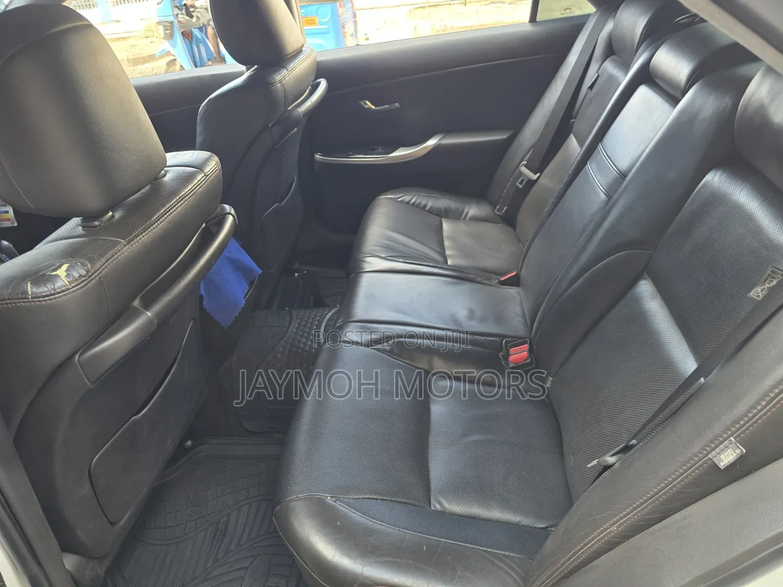 Toyota Crown 2013 Pearl