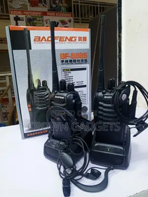 BF-888S 5W UHF Walkie Talkie With 1500mAh Rechargeable Battery