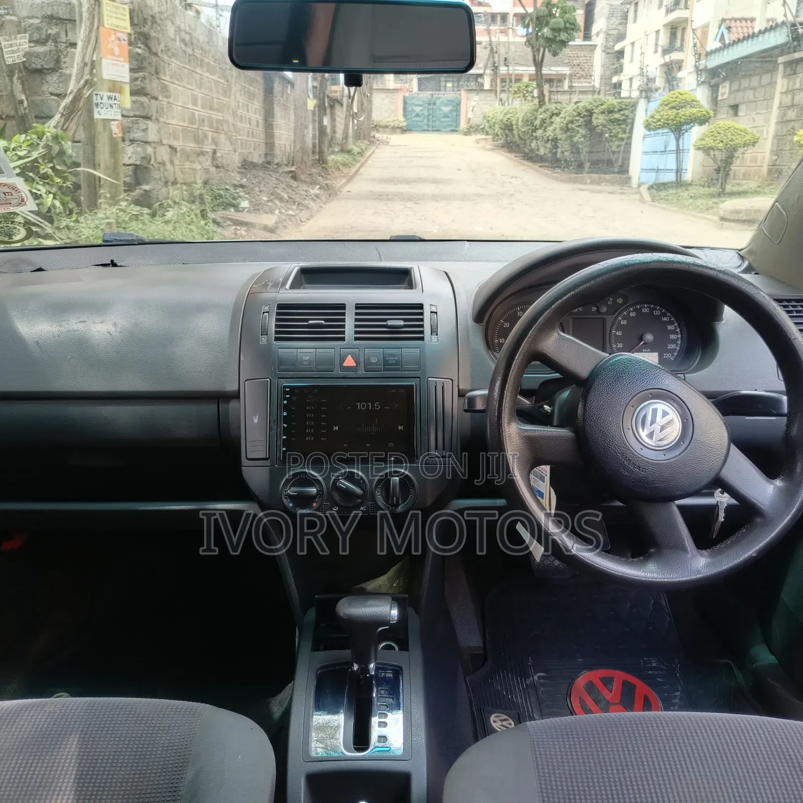 Volkswagen Polo 2005 Gray