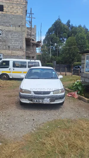 Toyota Corolla 1996 White