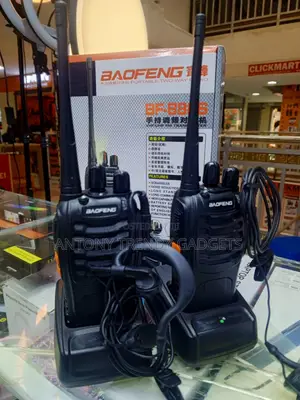Baofeng BF-888S 5W UHF Walkie Talkie 16CH With Charging Dock