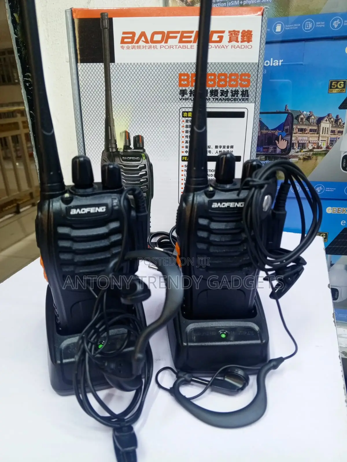 Baofeng BF-888S 5W UHF Walkie Talkie 16CH With Charging Dock