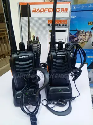 Baofeng BF-888S 5W UHF Walkie Talkie 16CH With Charging Dock