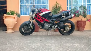 Ducati 2010 Red