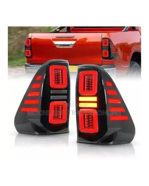 Tail Lights Hilux Revo (Aftermarket)