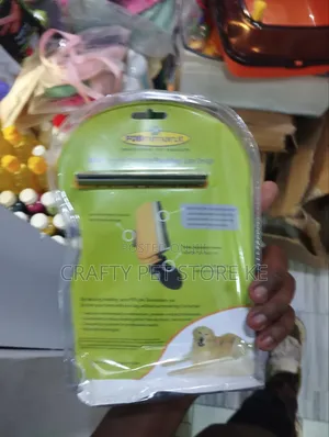 Pet Deshedding Comb
