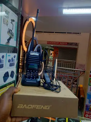 Baofeng UV-82 5W Dual Band VHF UHF Walkie Talkie 128CH