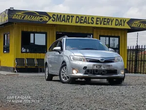 Toyota Corolla Fielder 2015 Silver