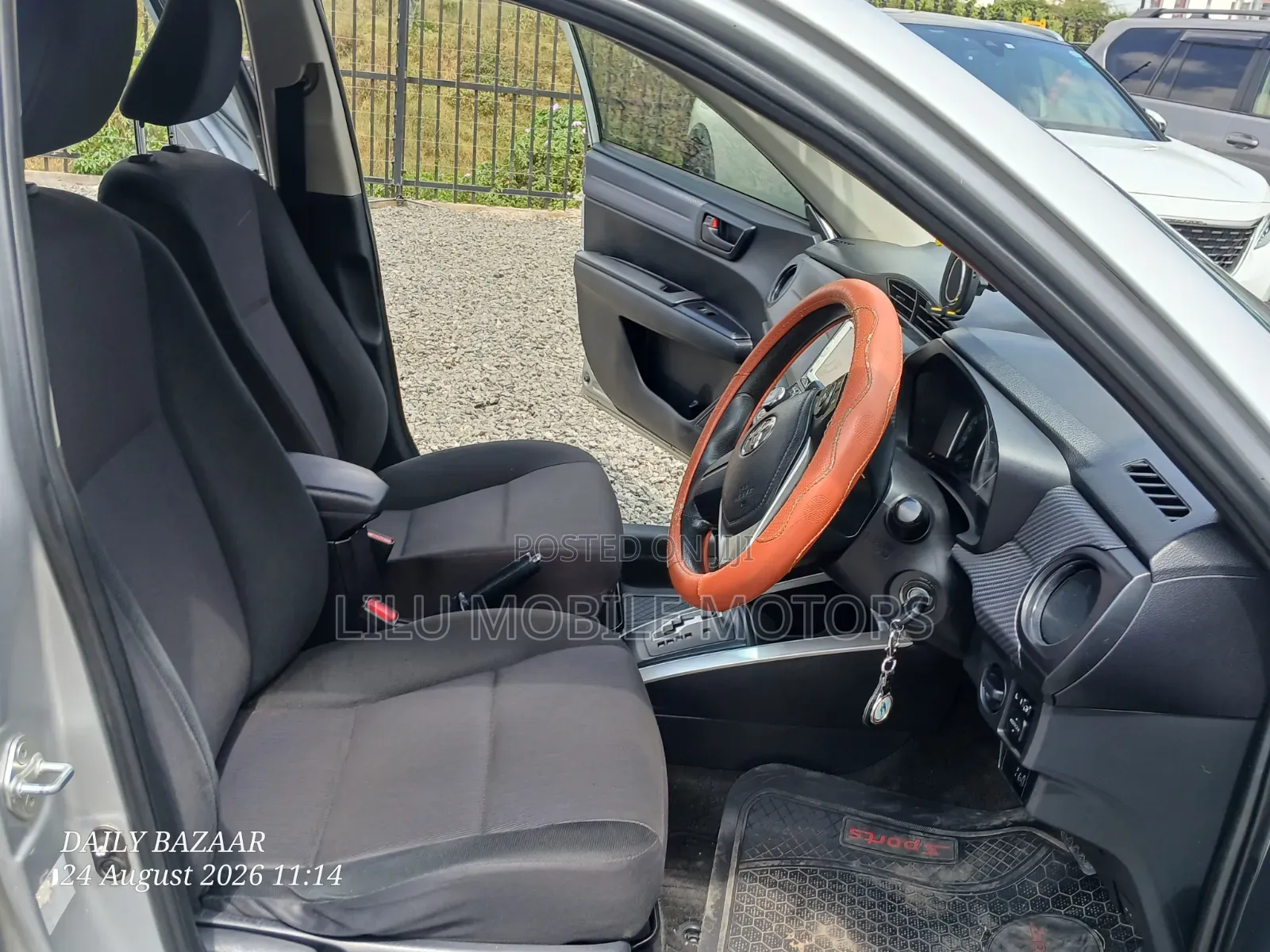 Toyota Corolla Fielder 2015 Silver