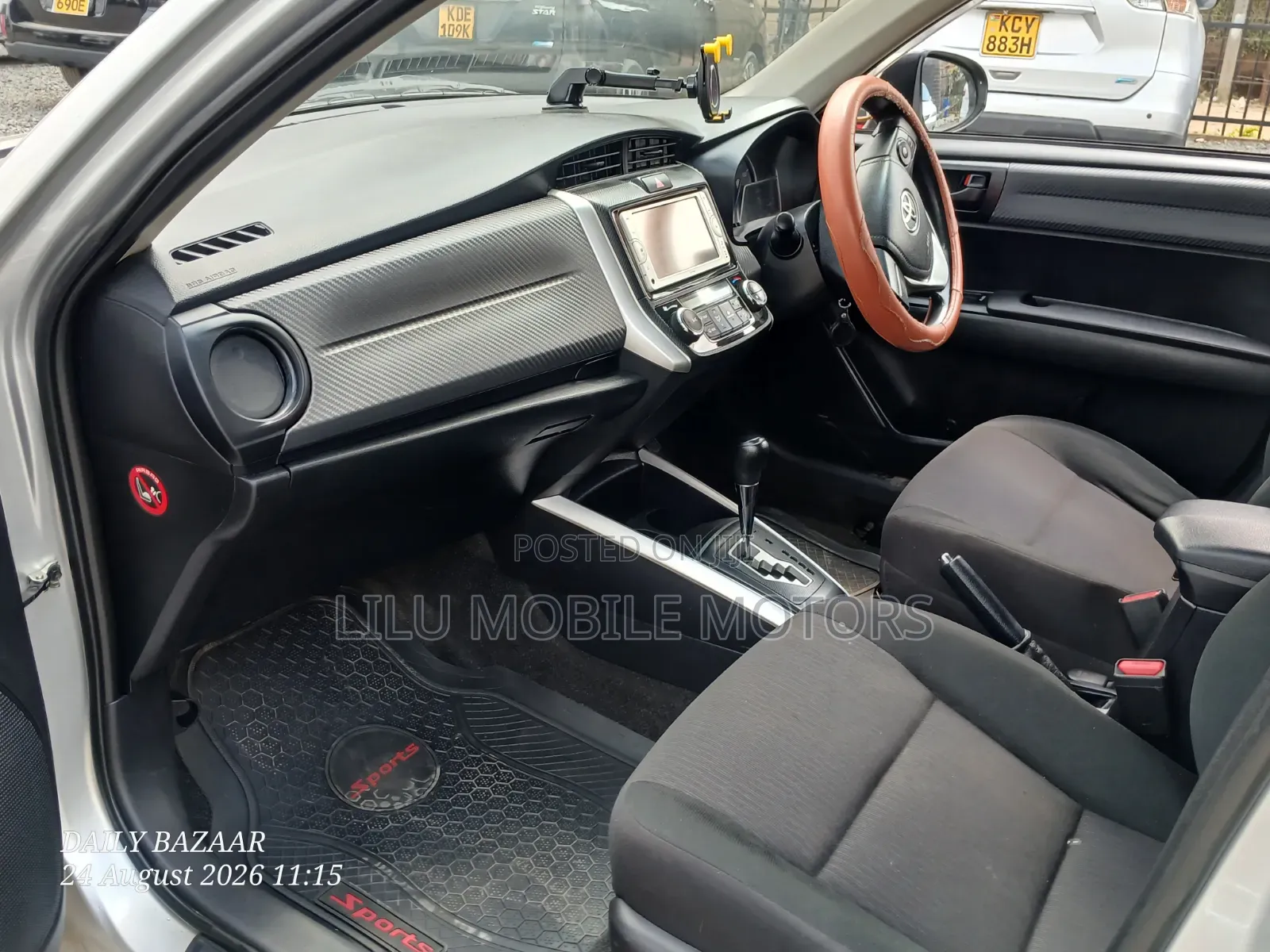 Toyota Corolla Fielder 2015 Silver