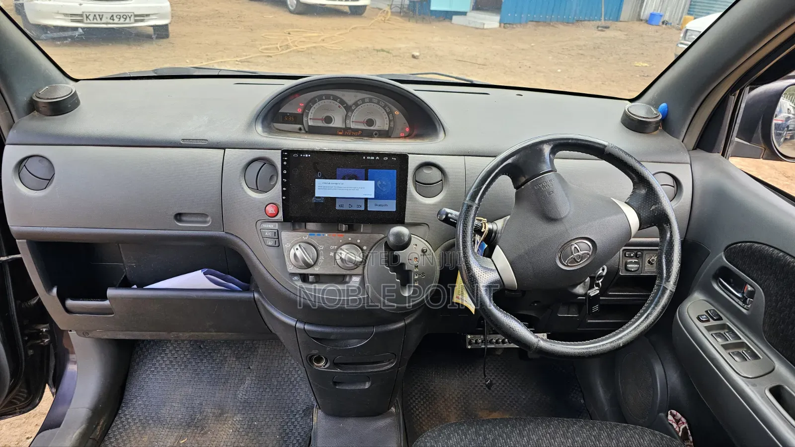 Toyota Sienta 2012 Purple