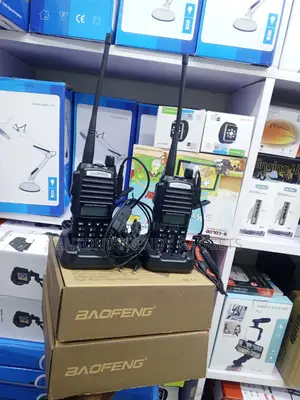 UV-82 Baofeng 5W Two-Way Radio VHF UHF With Earpiece