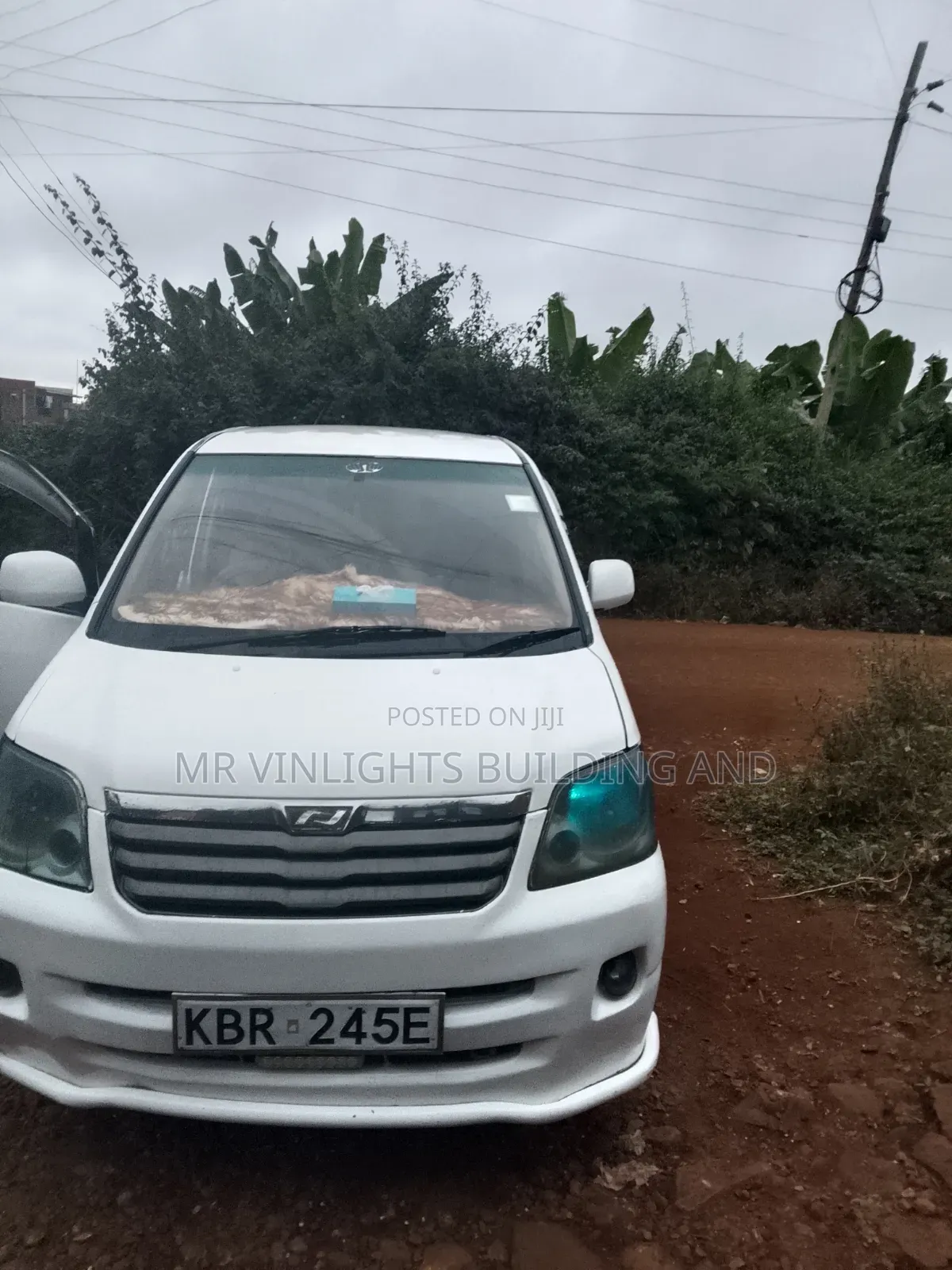Toyota Noah 2006 White