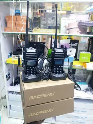 Baofeng UV-82 Dual Band Radio With Charging Dock Microphone