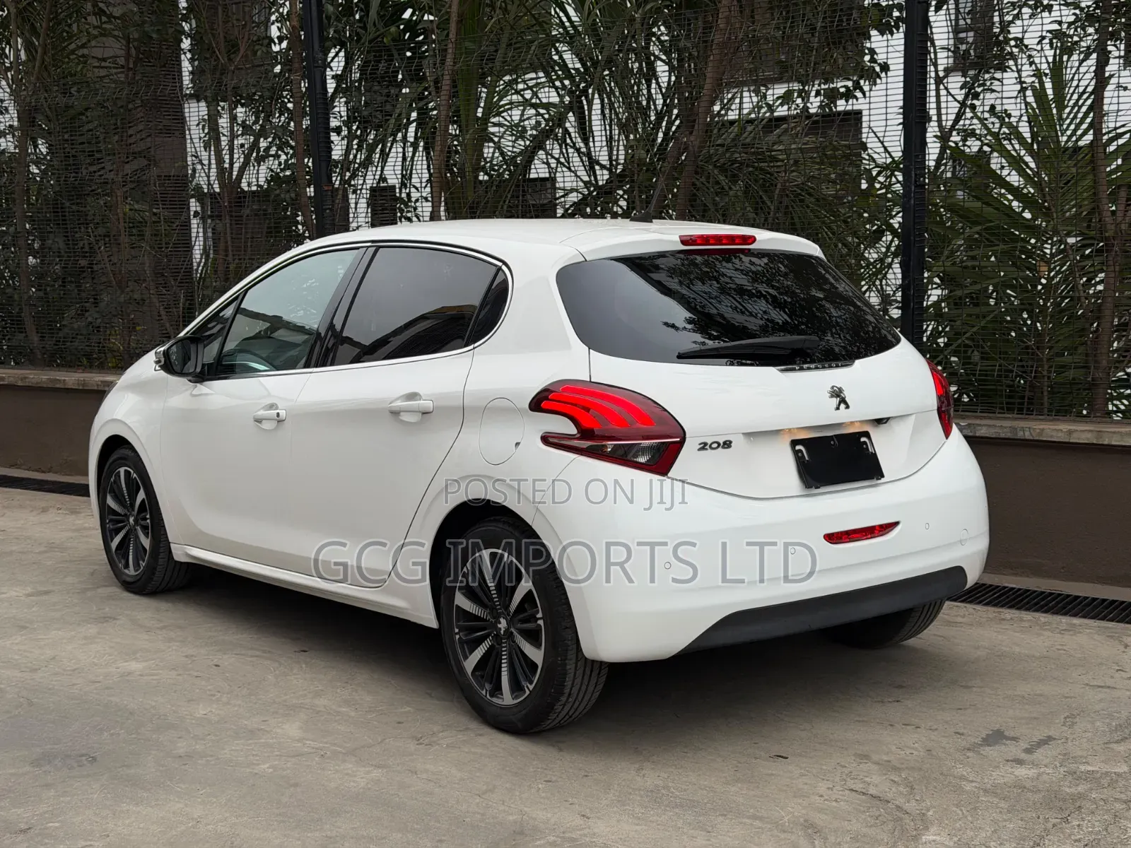 Peugeot 208 2019 White