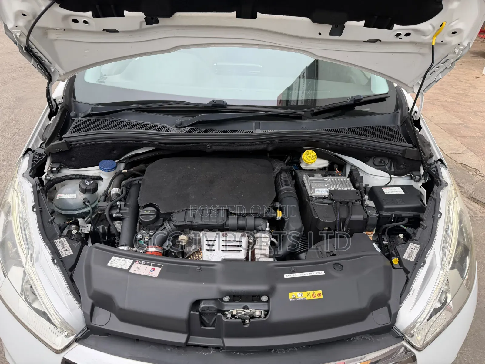 Peugeot 208 2019 White