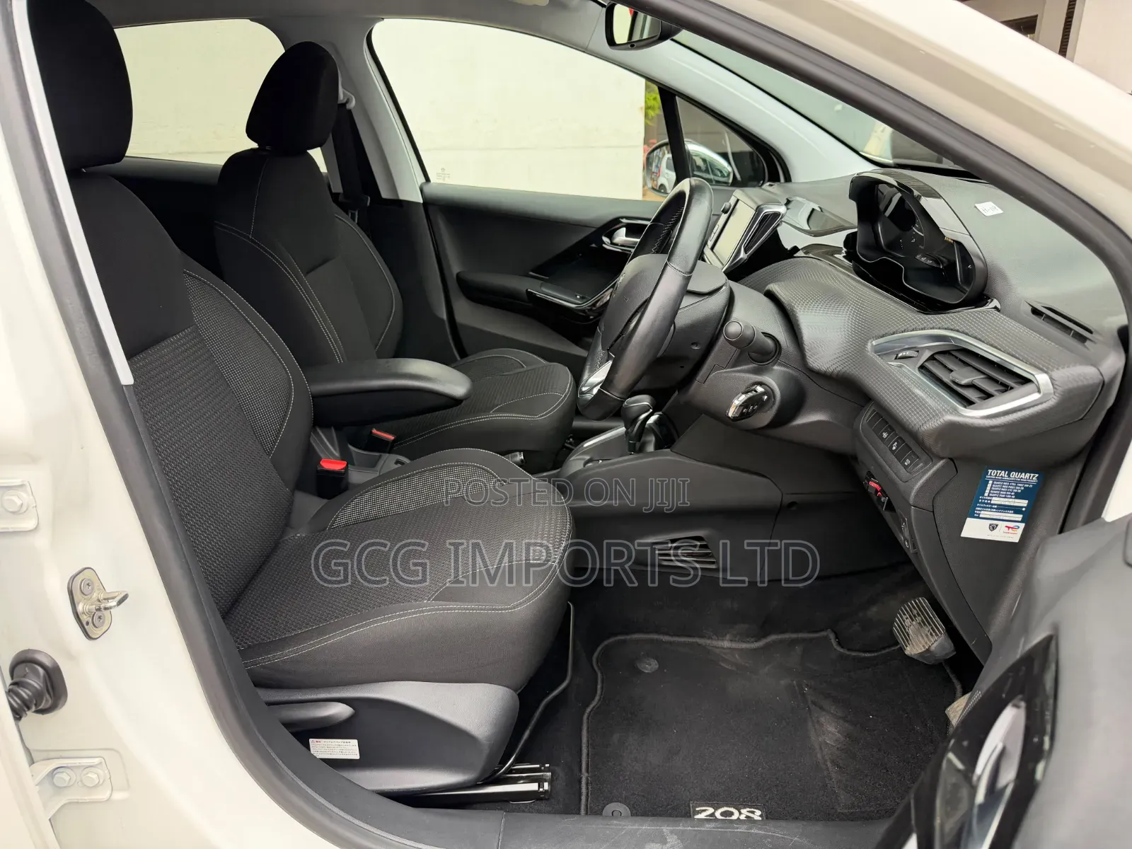 Peugeot 208 2019 White