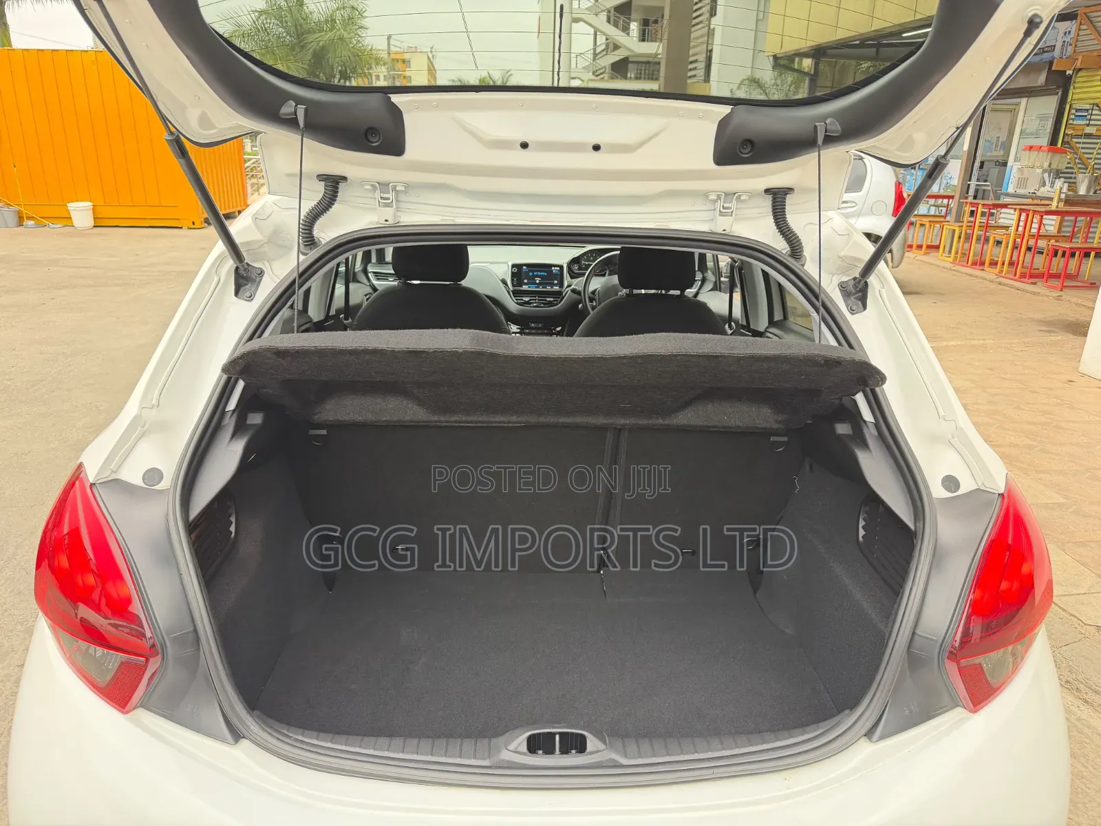 Peugeot 208 2019 White
