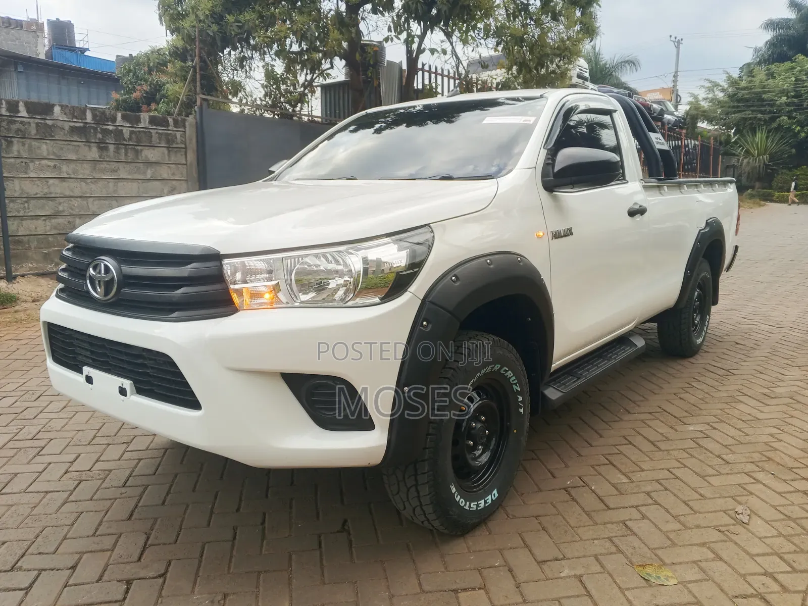 Toyota Hilux 2019 White