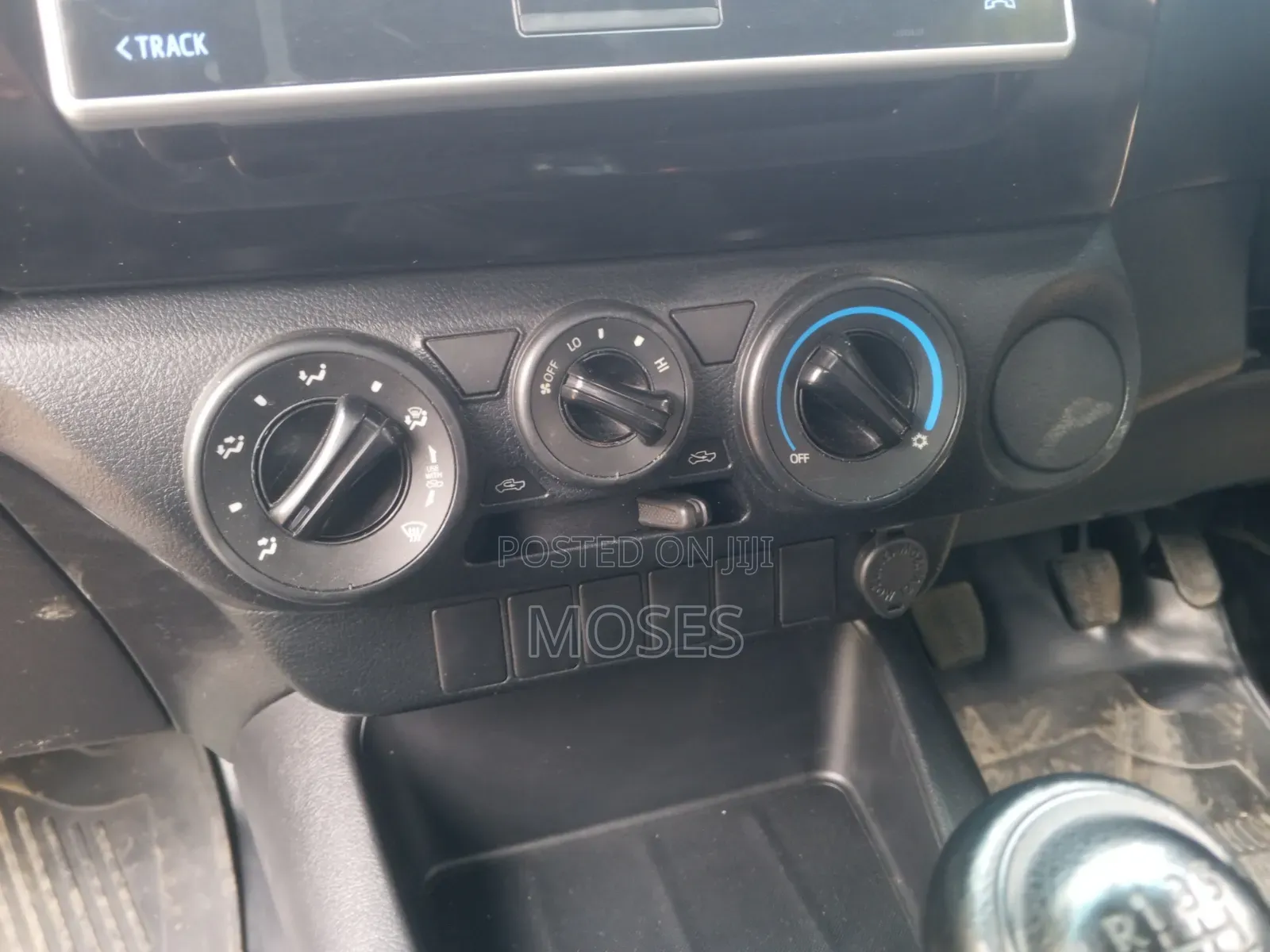 Toyota Hilux 2019 White