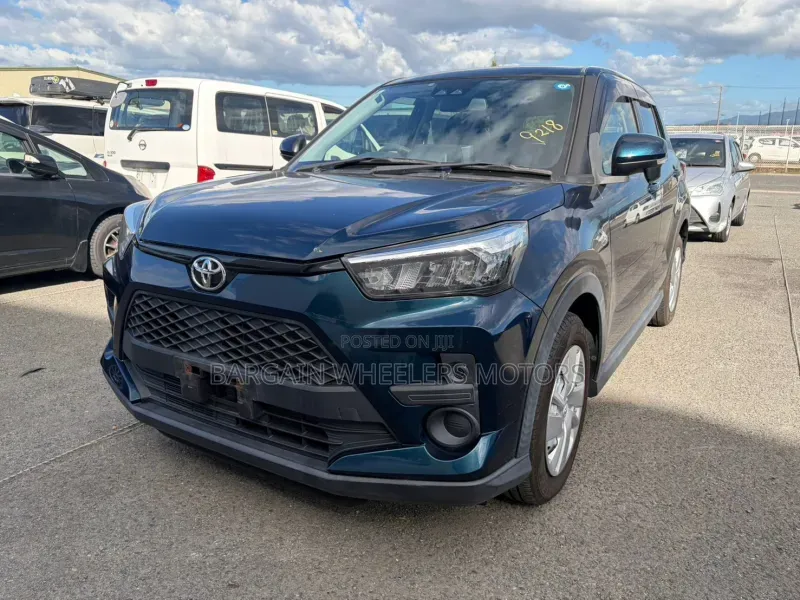 Toyota Raize 2019 Blue