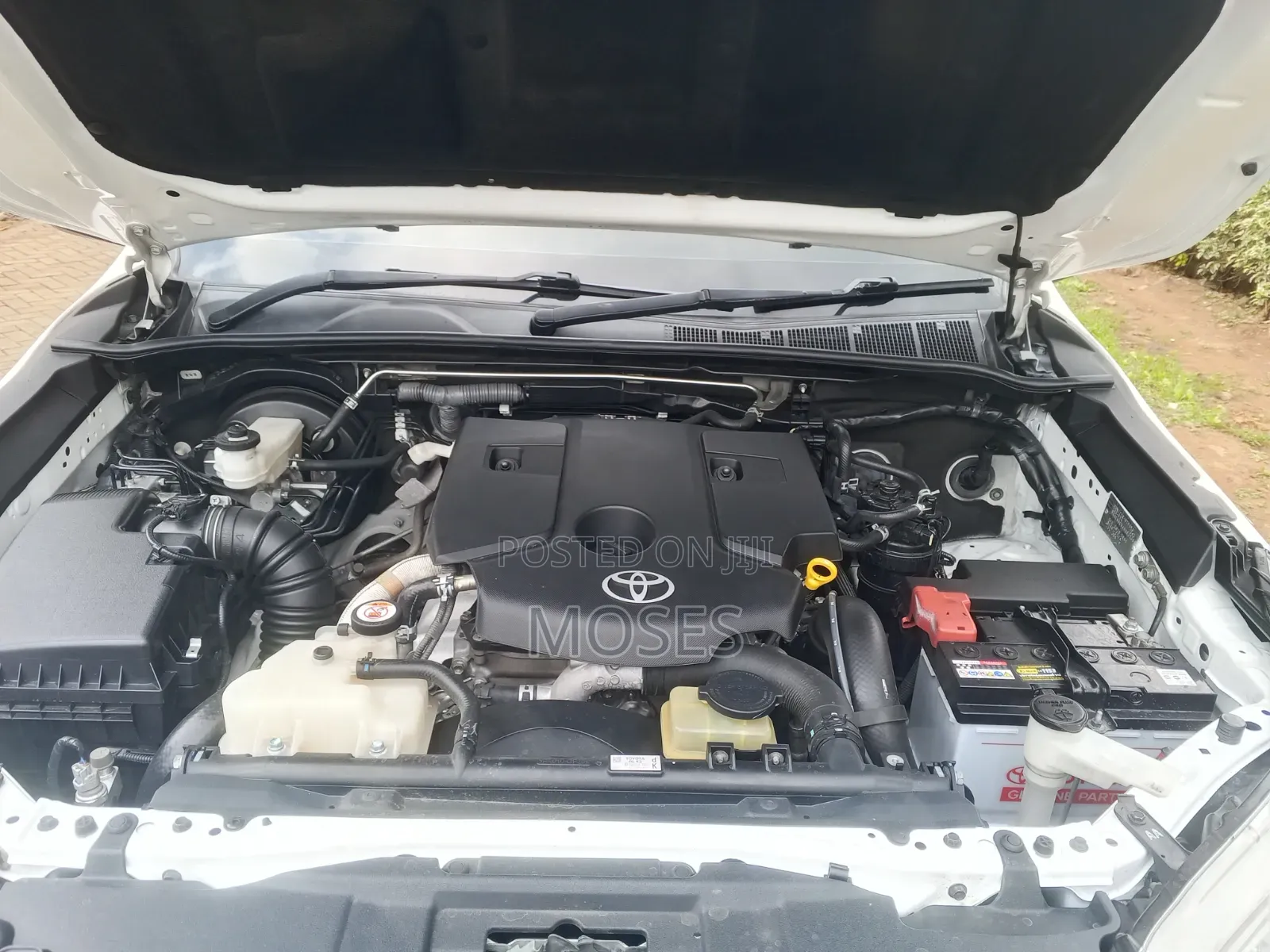 Toyota Hilux 2019 White