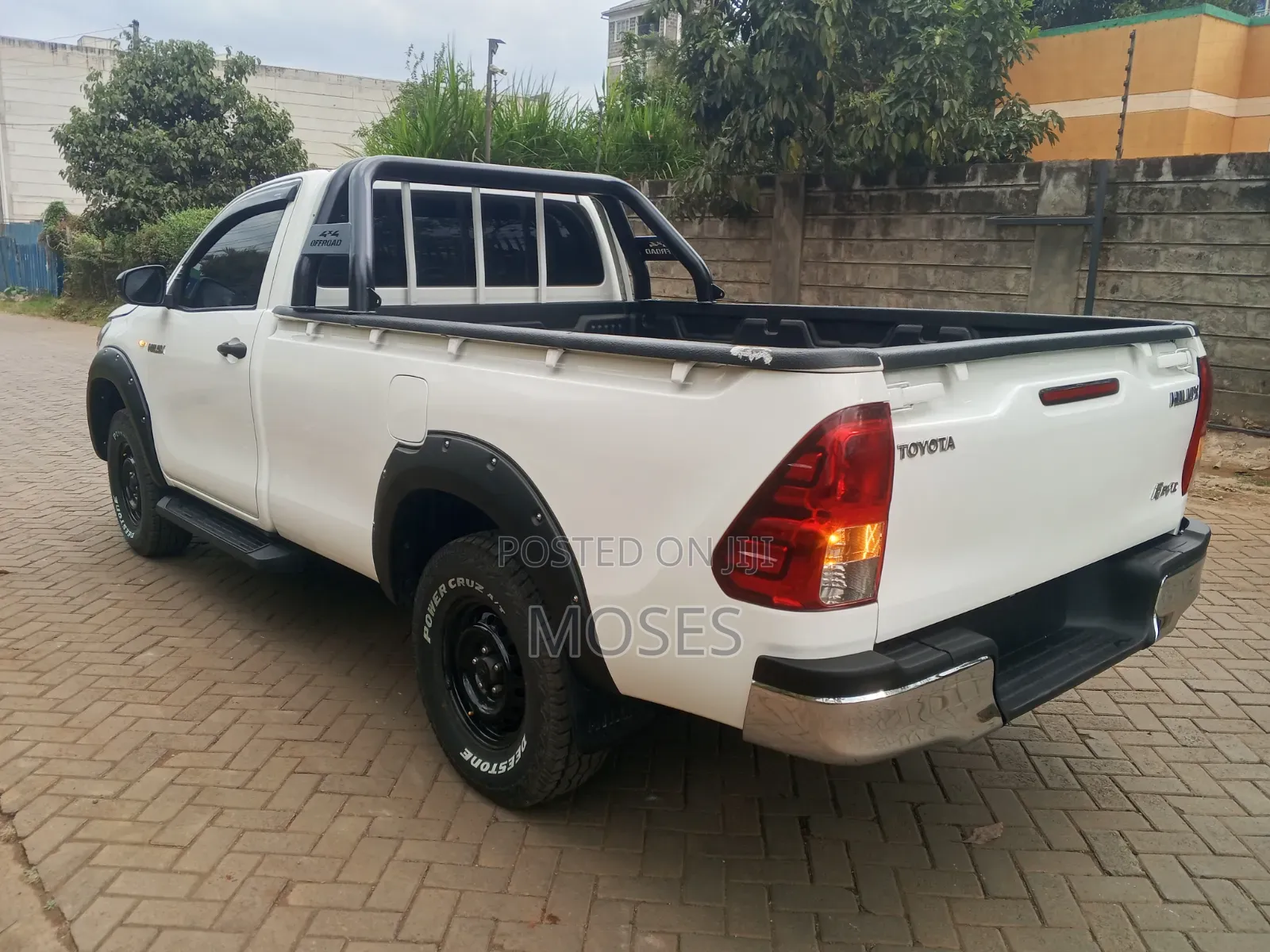 Toyota Hilux 2019 White