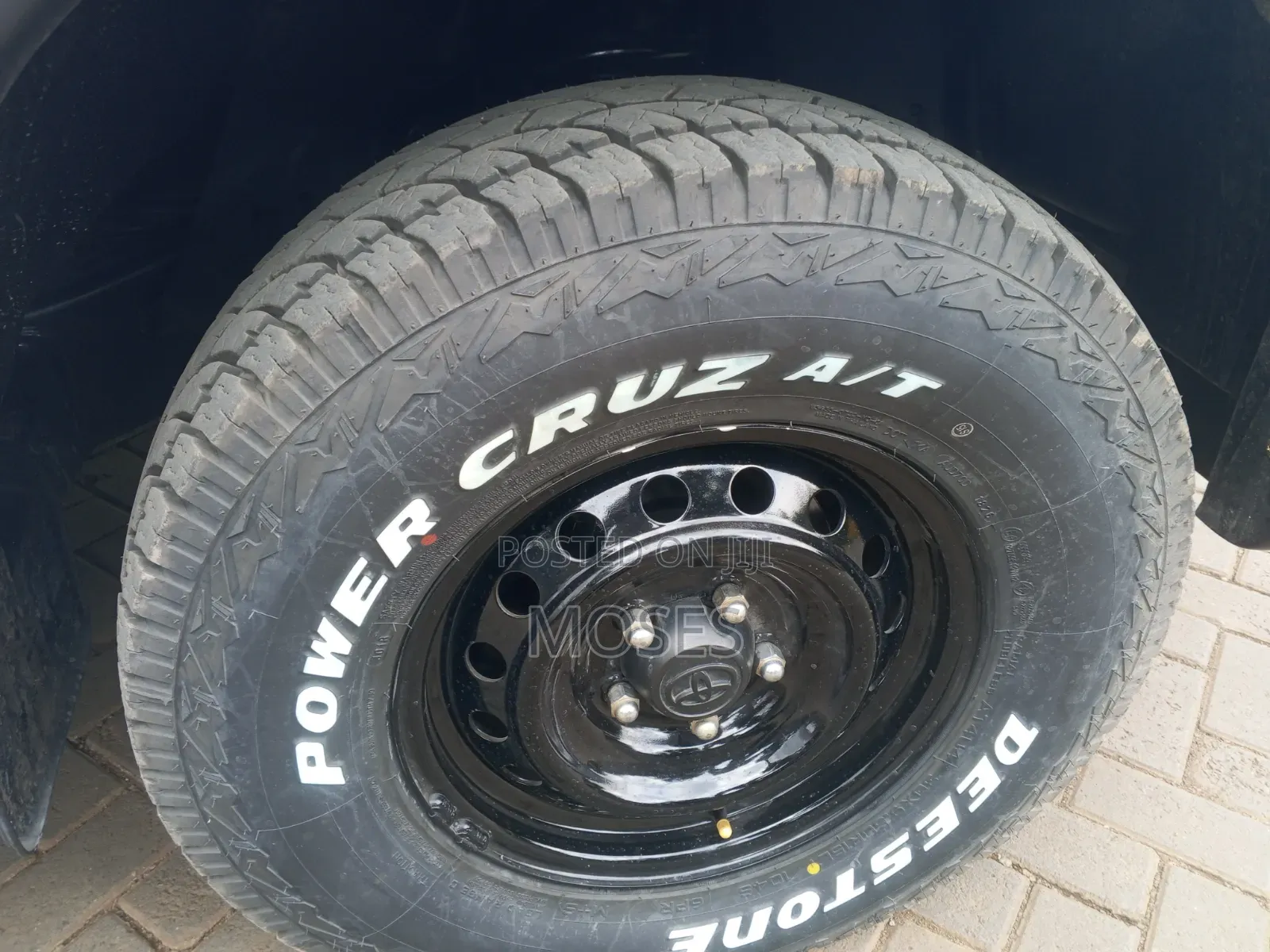 Toyota Hilux 2019 White